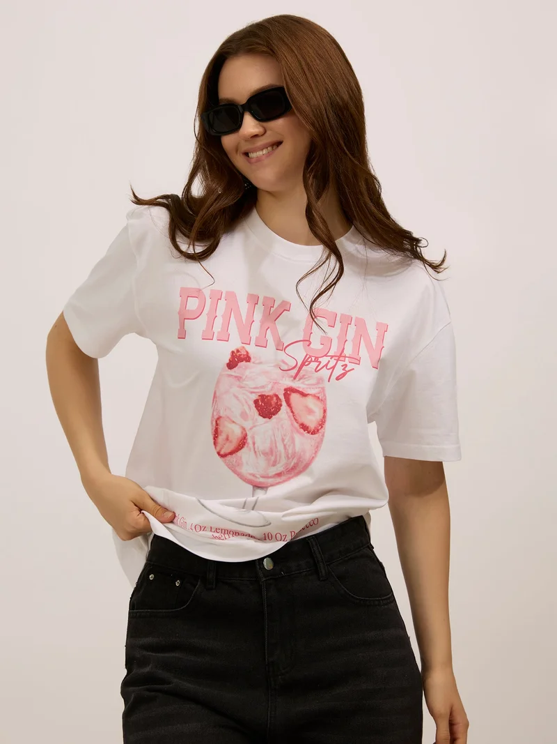 OUTZIDR White Oversized Graphic T-Shirt